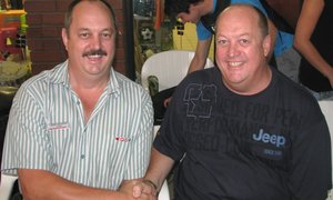 Kaalkop en Kleurvol vir Kansa